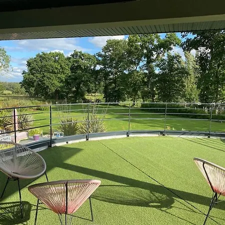 Avec Piscine Janville (Calvados)